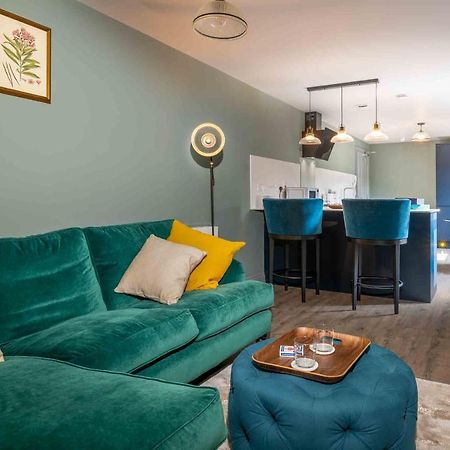 Stylish Modern 1 Bedroom, City Centre Bath Bagian luar foto